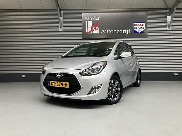 Grijs Gebruikt 2017 Hyundai ix20 GO! MPV | € 11.500 (Eerlijke prijs) - Afbeelding 1/4