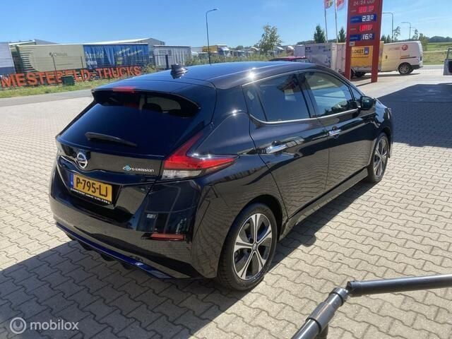 Occasion Nissan Leaf Tekna 89 kW (122 PK) 2021 Zwart Hatchback
