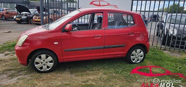 Rood Gebruikt 2004 Kia Picanto EX Hatchback | € 899 (Goede deal) - Afbeelding 1/4