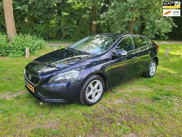 Blauw Gebruikt 2015 Volvo V40 Momentum Stationwagen | € 9.950 (Eerlijke prijs) - Afbeelding 1/4