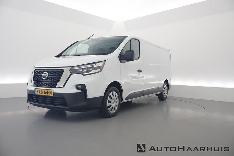 Wit Gebruikt 2023 Nissan Primastar Acenta MPV | € 21.950 (Eerlijke prijs) - Afbeelding 1/3