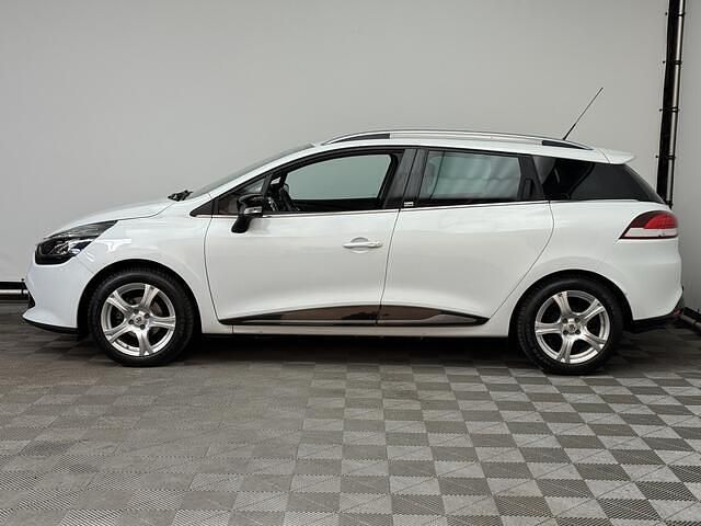 Occasion Renault Clio GrandTour Night&Day 90 PK (66 kW) 2015 Wit Stationwagen