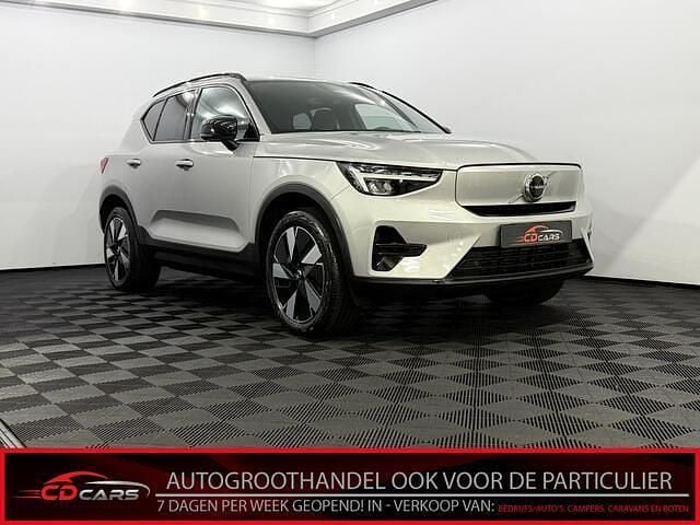 Beige (metallic) Nieuw 2025 Volvo XC40 Plus SUV | € 46.950 (Goede deal) - Afbeelding 1/4