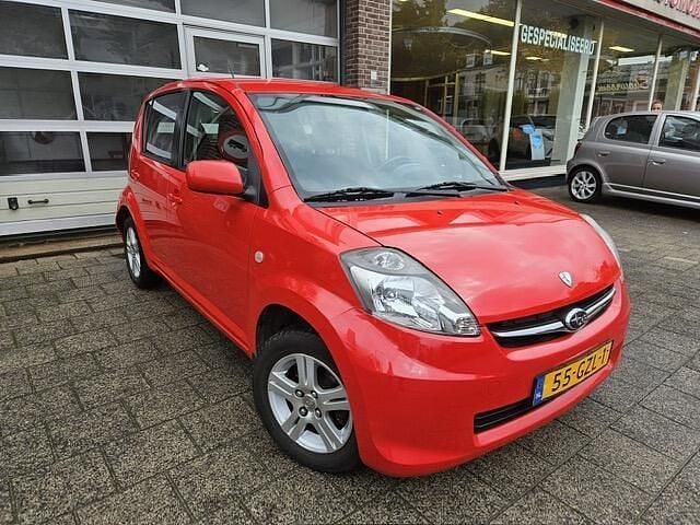Rood Gebruikt 2008 Subaru Justy Comfort Hatchback | € 1.750 (Goede deal) - Afbeelding 1/4