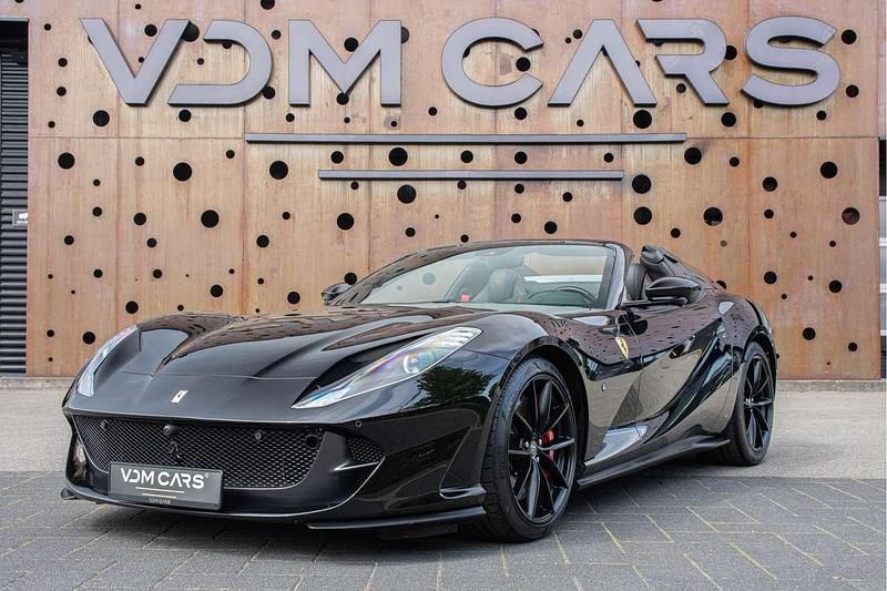 Zwart Gebruikt 2020 Ferrari 812 Cabriolet | € 499.900 (Eerlijke prijs) - Afbeelding 1/4