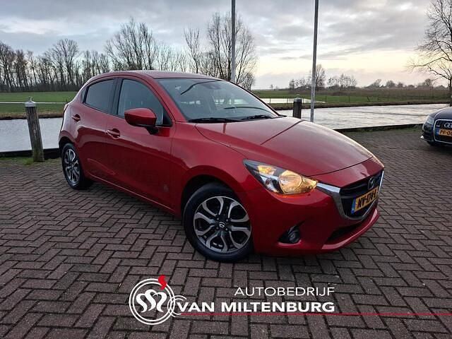 Occasion Mazda 2 90 PK (66 kW) 2017 Rood (metallic) Hatchback
