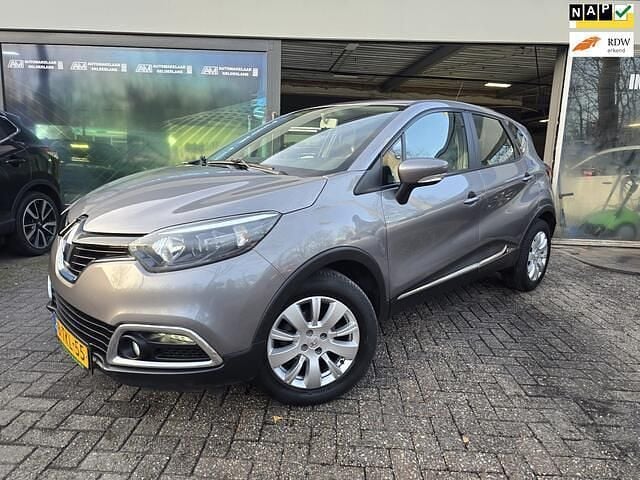 Grijs Gebruikt 2014 Renault Captur Expression SUV | € 6.450 (Eerlijke prijs) - Afbeelding 1/4