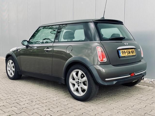 Occasion Mini ONE 90 PK (66 kW) 2006 Grijs Hatchback