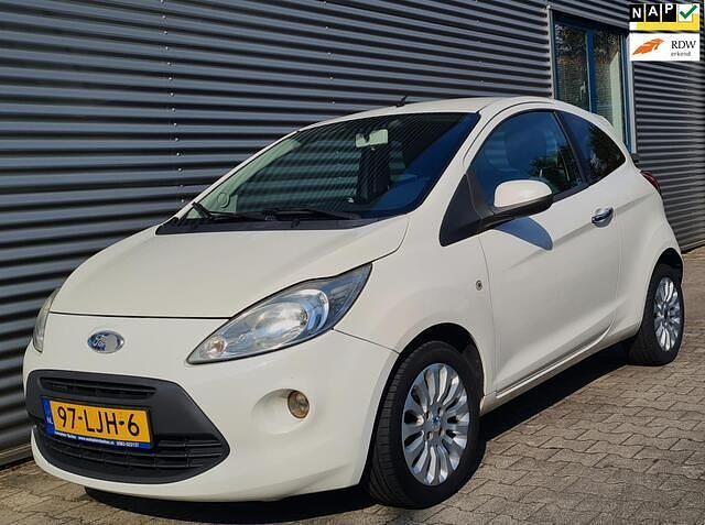 Wit Gebruikt 2010 Ford Ka Titanium X Hatchback | € 2.695 (Goede deal) - Afbeelding 1/4