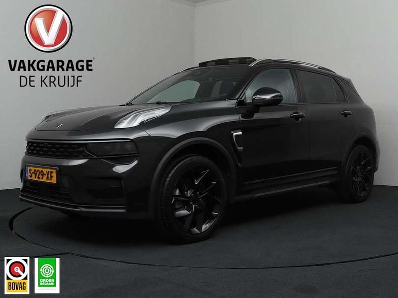 Zwart Gebruikt 2023 Lynk & Co 01 SUV | € 28.950 (Eerlijke prijs) - Afbeelding 1/4