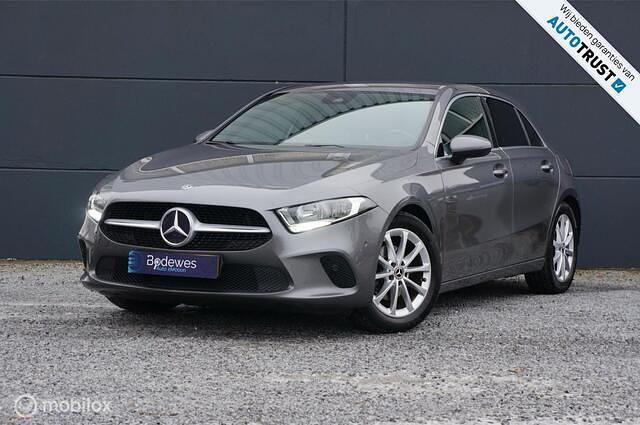 Occasion Mercedes A180 Business 136 PK (100 kW) 2020 Grijs Hatchback