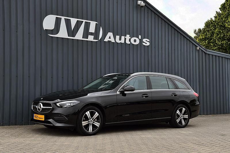 Zwart Gebruikt 2022 Mercedes C300e Stationwagen | € 35.750 (Super prijs) - Afbeelding 1/4