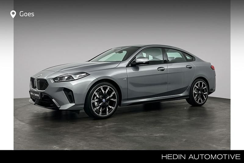 Grijs Gebruikt 2025 BMW 220 M Sport Coupé | € 55.380 - Afbeelding 1/4