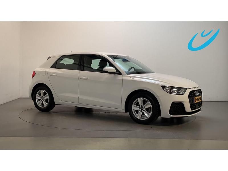 Wit Gebruikt 2021 Audi A1 Proline Hatchback | € 17.450 (Eerlijke prijs) - Afbeelding 1/4