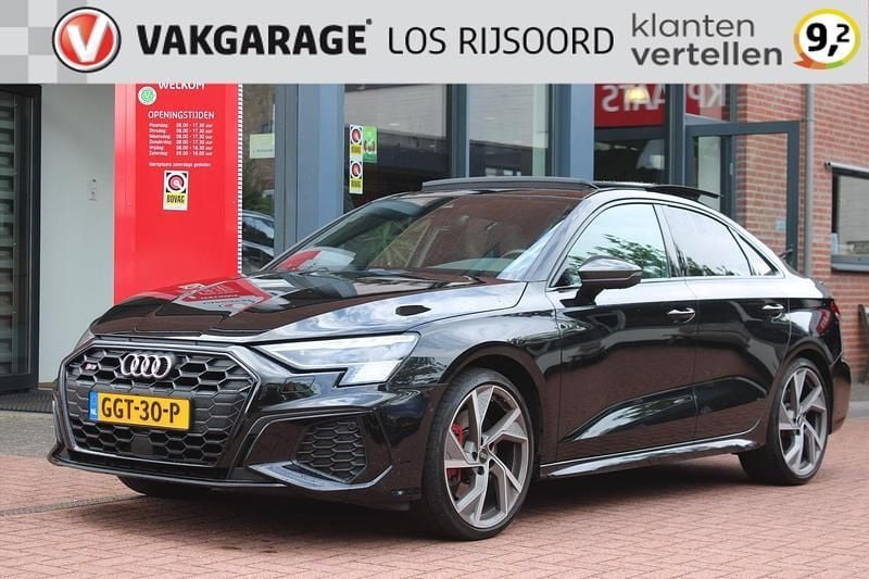 Zwart Gebruikt 2021 Audi S3 Comfort Sedan | € 45.900 (Eerlijke prijs) - Afbeelding 1/4