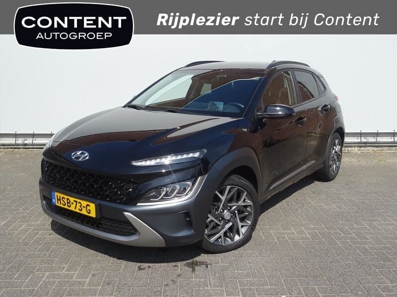 Zwart Gebruikt 2023 Hyundai Kona Comfort SUV | € 26.440 (Eerlijke prijs) - Afbeelding 1/4