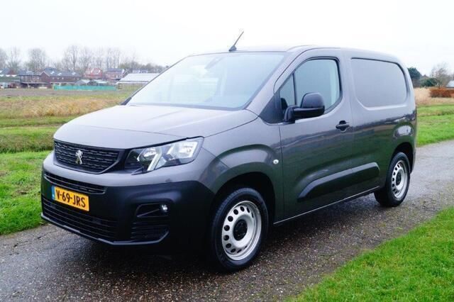 Grijs Gebruikt 2023 Peugeot Partner MPV | € 18.645 (Eerlijke prijs) - Afbeelding 1/4