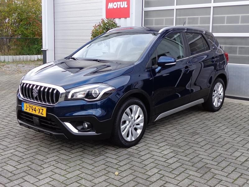 Blauw (metallic) Gebruikt 2017 Suzuki SX4 S-Cross Exclusive SUV | € 17.500 (Eerlijke prijs) - Afbeelding 1/3