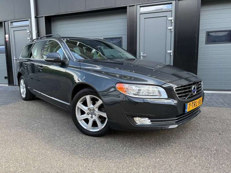 Grijs Gebruikt 2014 Volvo V70 Stationwagen | € 16.950 (Eerlijke prijs) - Afbeelding 1/4