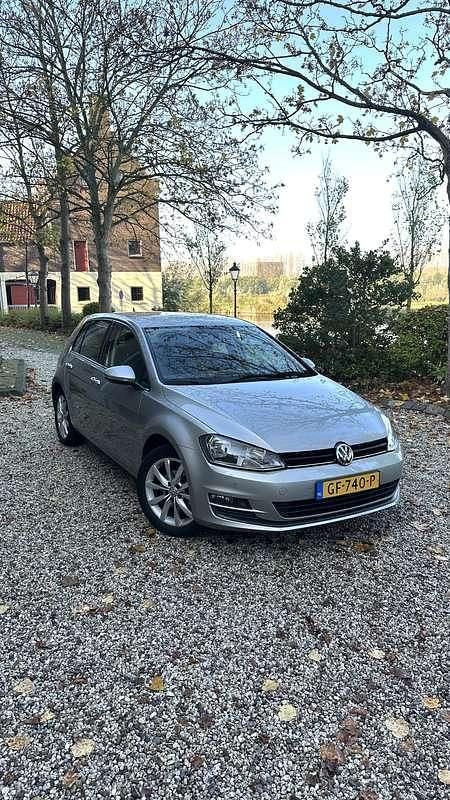 Grijs Gebruikt 2015 VW Golf VII Hatchback | € 7.850 (Goede deal) - Afbeelding 1/4