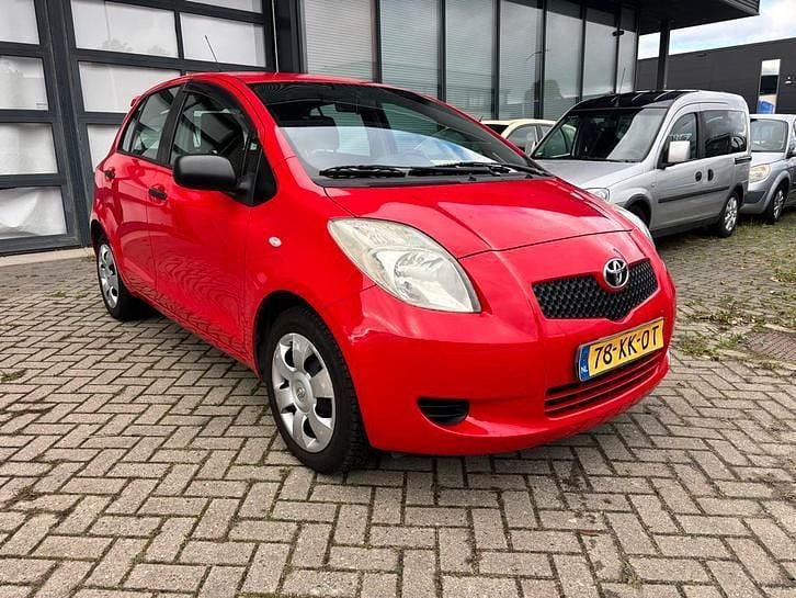 Gebruikt 2007 Toyota Yaris | € 3.650 (Goede deal) - Afbeelding 1/4