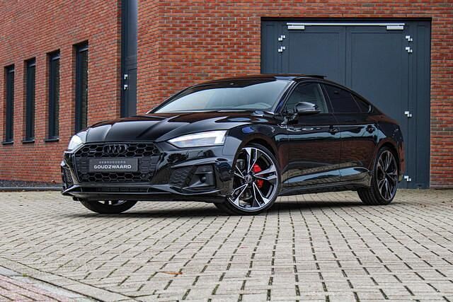 Zwart Gebruikt 2022 Audi A5 Sportback S-Line Hatchback | € 48.950 - Afbeelding 1/4