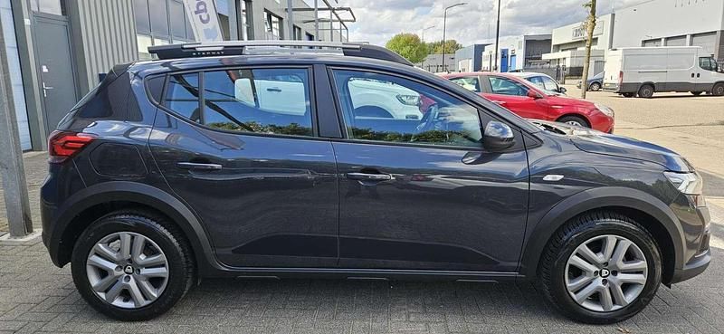 Occasion Dacia Sandero Expression 91 PK (66 kW) 2021 Grijs Hatchback