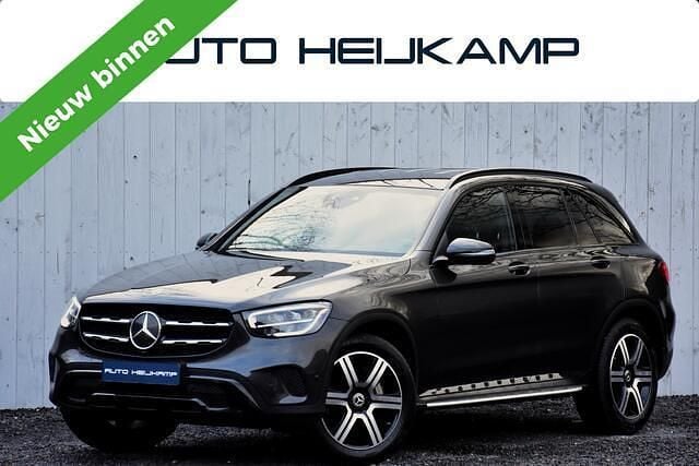 Grijs Occasion 2021 Mercedes GLC300 Business SUV | € 36.950 (Goede deal) - Afbeelding 1/4