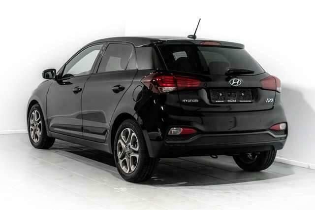 Occasion Hyundai i20 84 PK (61 kW) 2020 Zwart Sedan