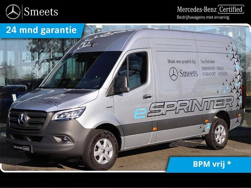 Zilver Gebruikt 2024 Mercedes E-Sprinter Van | € 57.888 (Goede deal) - Afbeelding 1/4