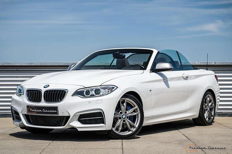 Wit Gebruikt 2015 BMW M235 Executive Cabriolet | € 34.950 (Eerlijke prijs) - Afbeelding 1/4