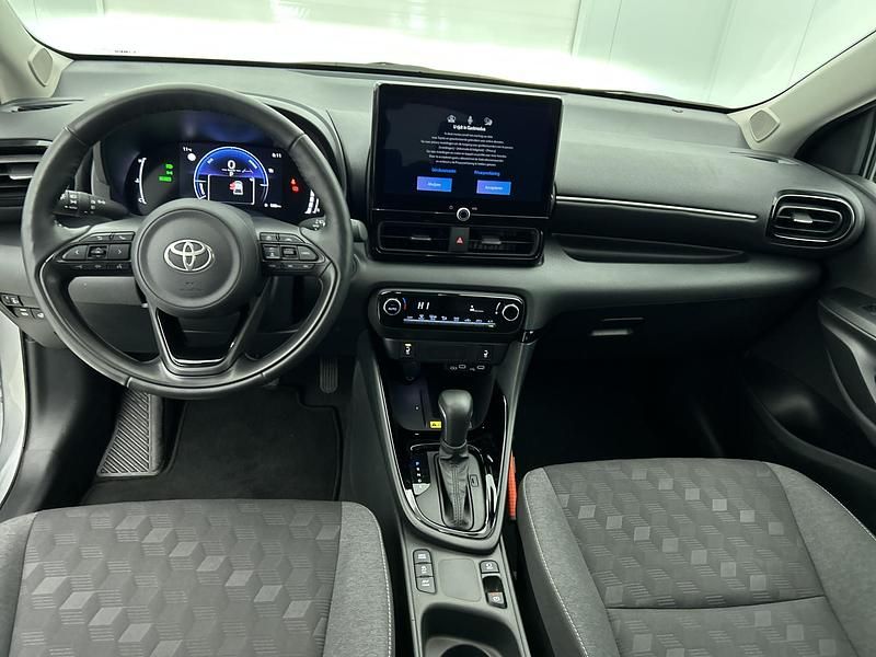 Occasion Toyota Yaris Hybrid Comfort 116 PK (85 kW) 2025 Grijs Hatchback