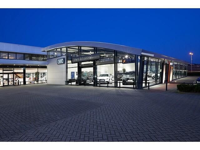 Zwart Nieuw 2025 VW Polo Pro Hatchback | € 37.400 (Duur) - Afbeelding 1/2