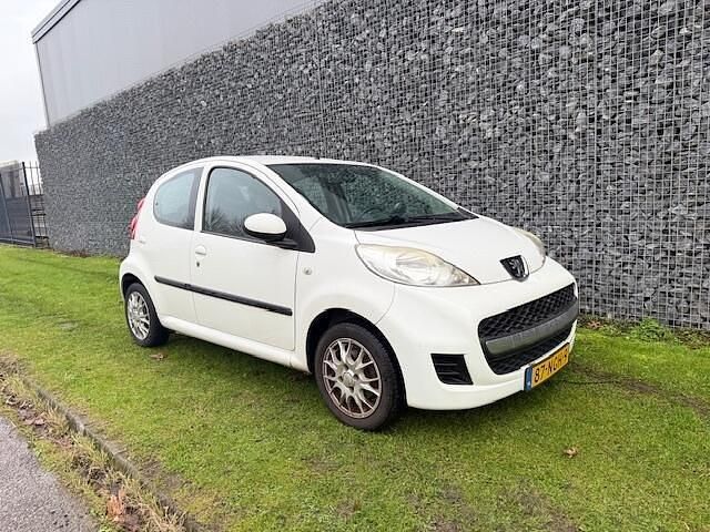 Occasion Peugeot 107 68 PK (50 kW) 2010 Wit Hatchback