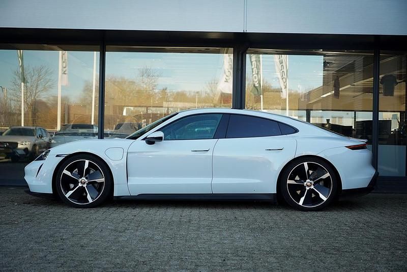 Occasion Porsche Taycan Performance Package 11 kW (15 PK) 2023 Wit Sedan
