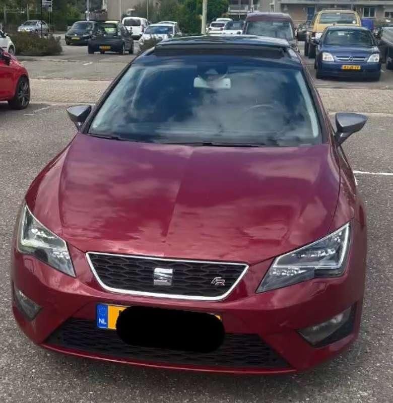 Gebruikt 2013 Seat Leon FR Sedan | € 12.500 (Eerlijke prijs) - Afbeelding 1/4