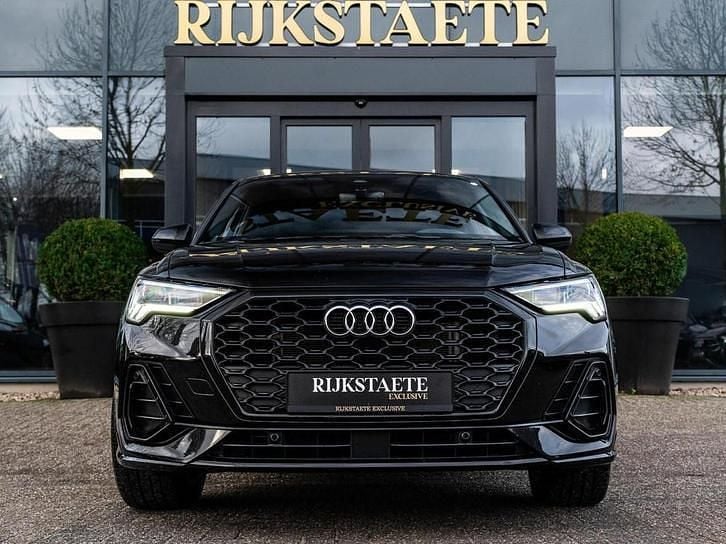 Occasion Audi Q3 Sportback S-Line 245 PK (180 kW) 2022 Zwart (metallic) SUV