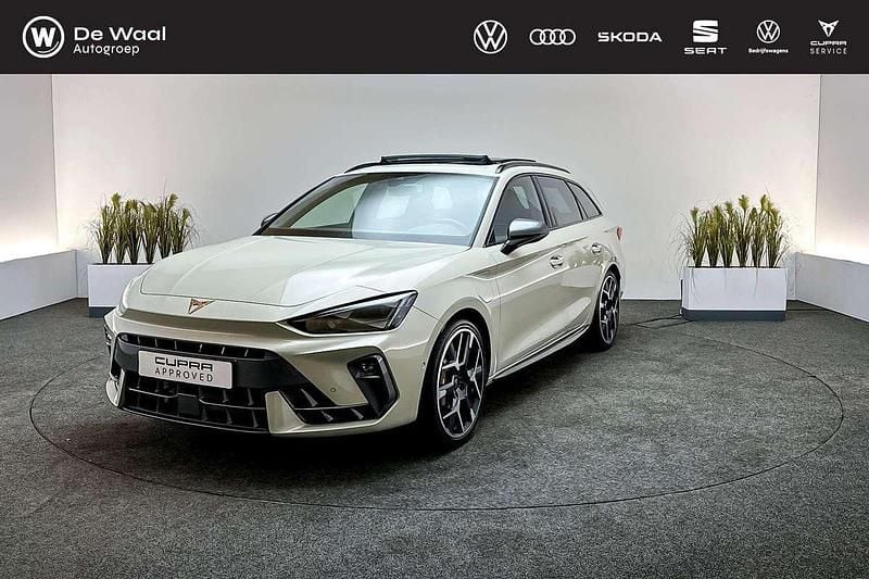 Grijs Gebruikt 2024 Cupra Leon VZ Stationwagen | € 42.900 (Goede deal) - Afbeelding 1/3
