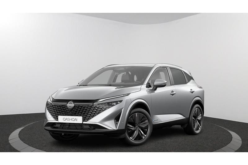 Platinium grijs metallic Nieuw 2024 Nissan Qashqai Pack SUV | € 46.146 (Iets duurder) - Afbeelding 1/3