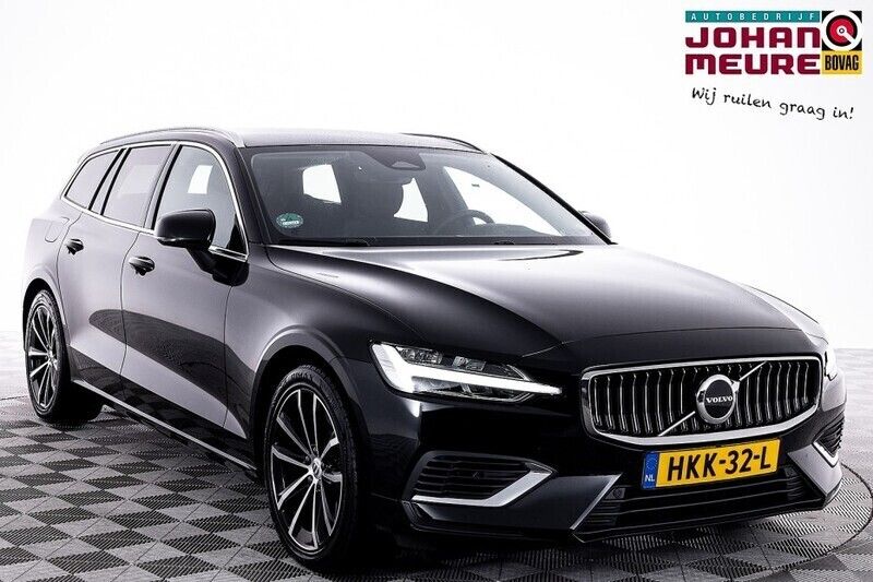 Zwart Gebruikt 2023 Volvo V60 Core Stationwagen | € 38.990 (Goede deal) - Afbeelding 1/4
