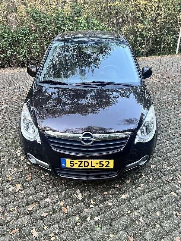 Occasion Opel Agila 68 PK (50 kW) 2014 Bruin Hatchback