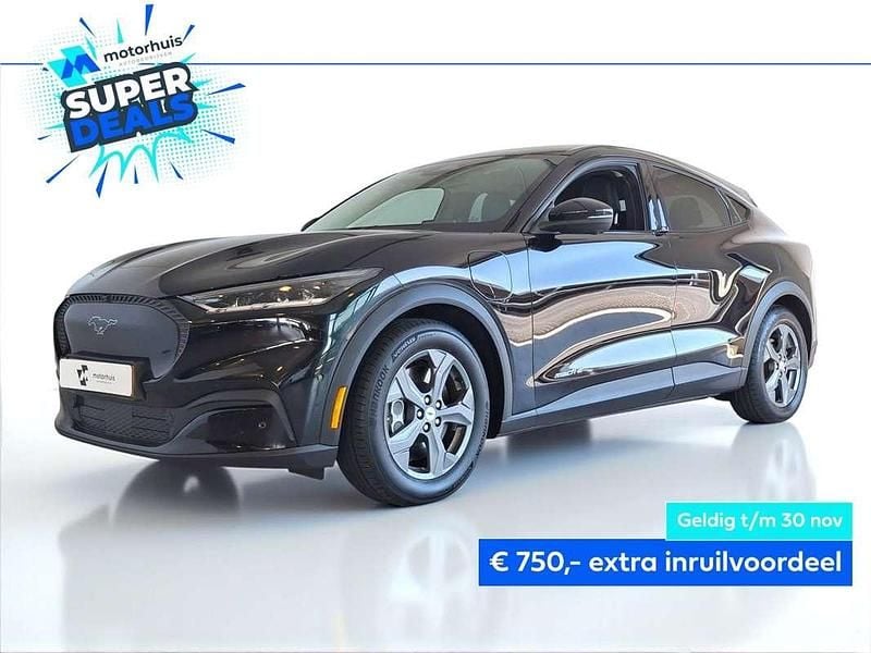 Zwart Gebruikt 2021 Ford Mustang Mach-E SUV | € 22.445 (Eerlijke prijs) - Afbeelding 1/4