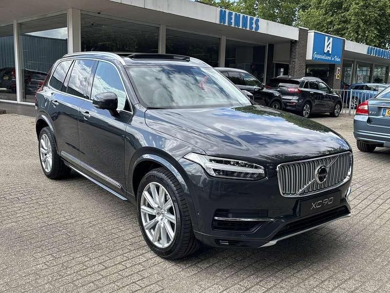 Grijs Gebruikt 2017 Volvo XC90 Inscription SUV | € 36.750 (Eerlijke prijs) - Afbeelding 1/4