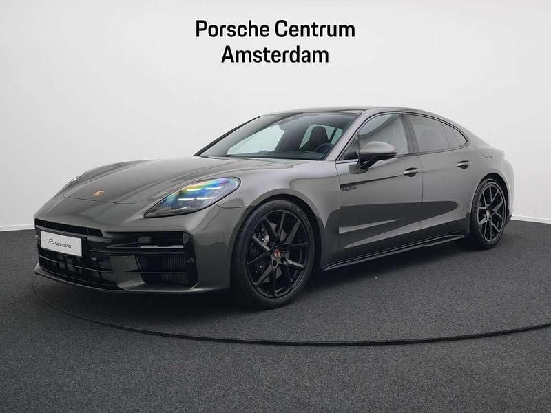 Occasion Porsche Panamera 4 470 PK (345 kW) 2025 Groen Sedan