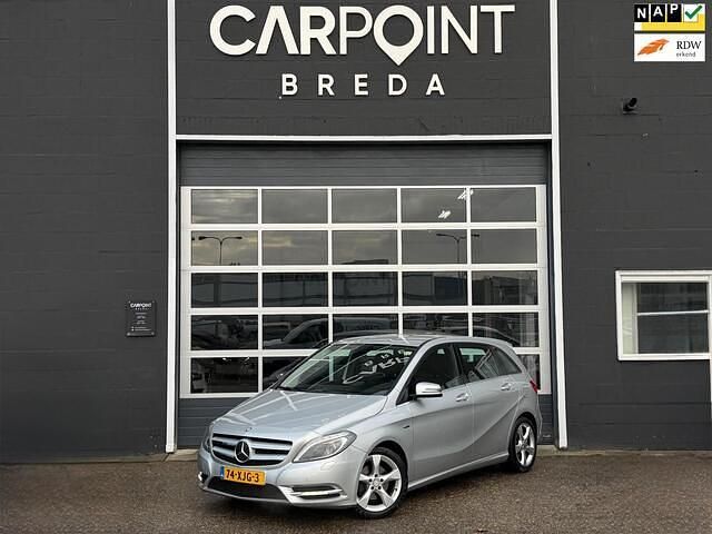 Grijs Gebruikt 2012 Mercedes B200 Ambition MPV | € 8.999 (Eerlijke prijs) - Afbeelding 1/4
