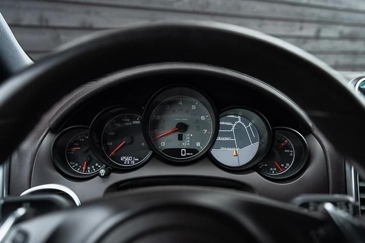 Occasion Porsche Cayenne 400 PK (294 kW) 2011 Zwart (metallic) SUV