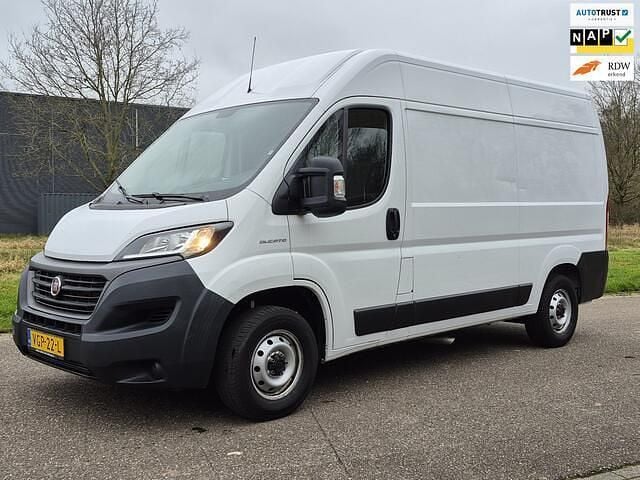 Wit Occasion 2020 Fiat Ducato Van | € 15.950 (Super prijs) - Afbeelding 1/4