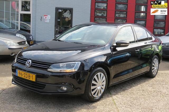 Zwart Gebruikt 2012 VW Jetta Comfortline Sedan | € 4.750 (Goede deal) - Afbeelding 1/4
