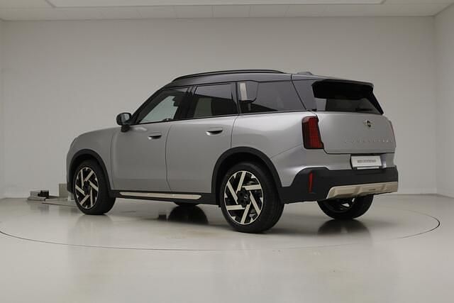 Occasion Mini One Countryman Favoured 13 kW (19 PK) 2024 Grijs SUV