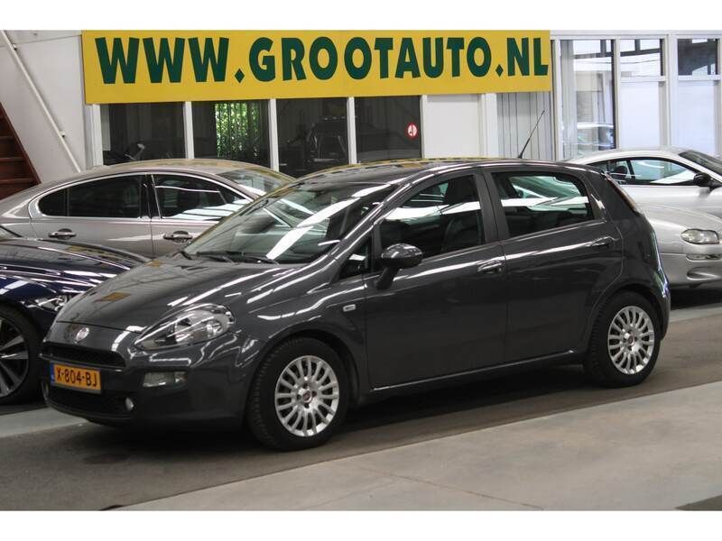 Grijs Gebruikt 2012 Fiat Punto Pop Hatchback | € 4.444 (Eerlijke prijs) - Afbeelding 1/4